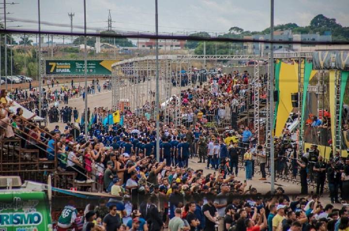 Avenida Santos Dumont será palco do maior desfile de 7 de Setembro de Rondônia