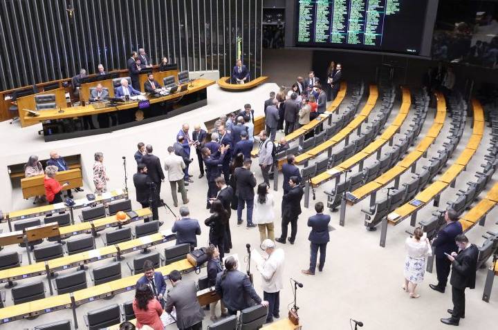 Câmara pode votar na próxima semana projetos ligados à saúde