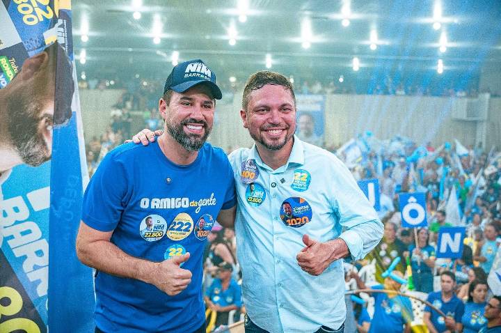 Com o Vera Cruz lotado, Jônatas França e Nim Barroso lançam candidaturas em Ji-Paraná