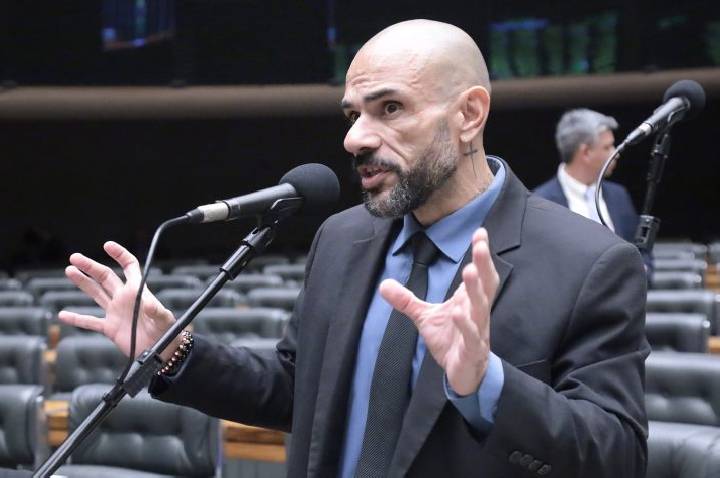 Comissão aprova regras para aumentar proteção de motoristas de aplicativo