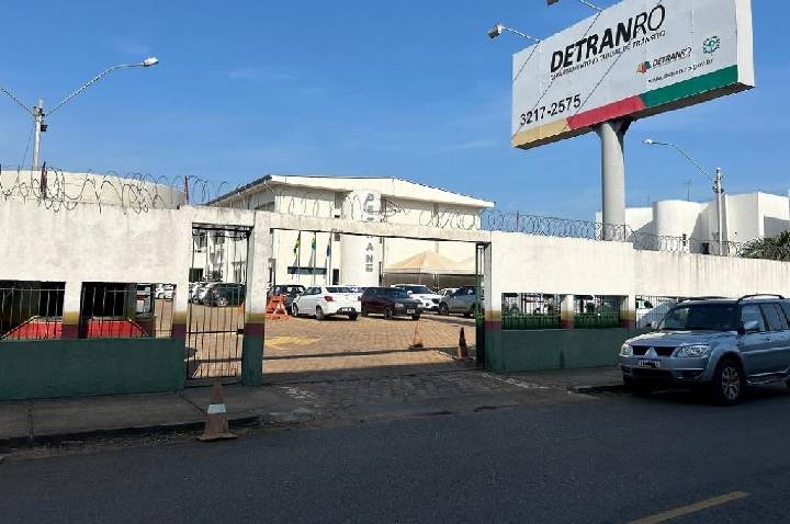 Detran-RO dispensa nova análise da Procuradoria, publica edital com texto copiado de outro certame e deixa o risco com as empresas