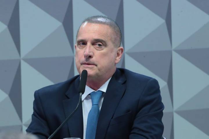 Ex-ministro Onyx Lorenzoni nega ligação com envolvidos nas fraudes do INSS