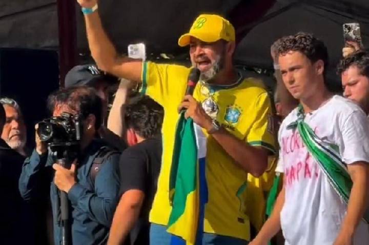 No Amapá, Bruno Bolsonaro Scheid discursa ao lado de Nikolas Ferreira e cobra impeachment de Moraes: “Nós queremos ele fora”