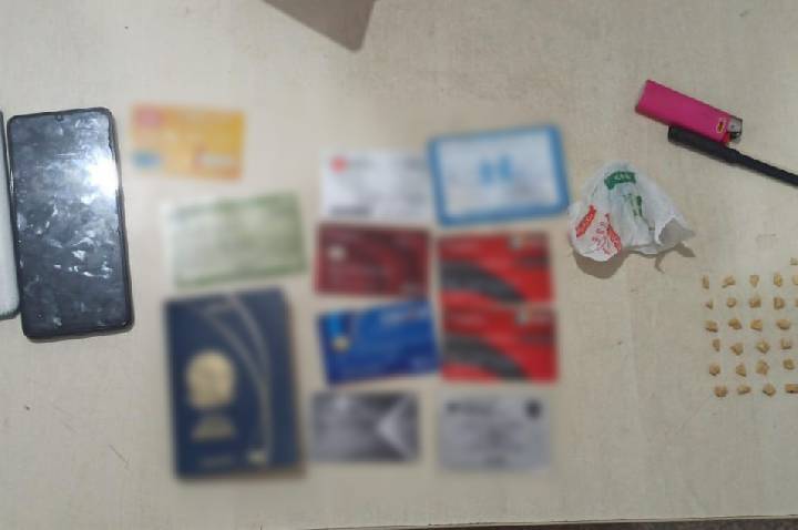 POLÍCIA MILITAR RECUPERA OBJETOS FURTADOS, APREENDE DROGAS E PRENDE SUSPEITOS EM JI-PARANÁ