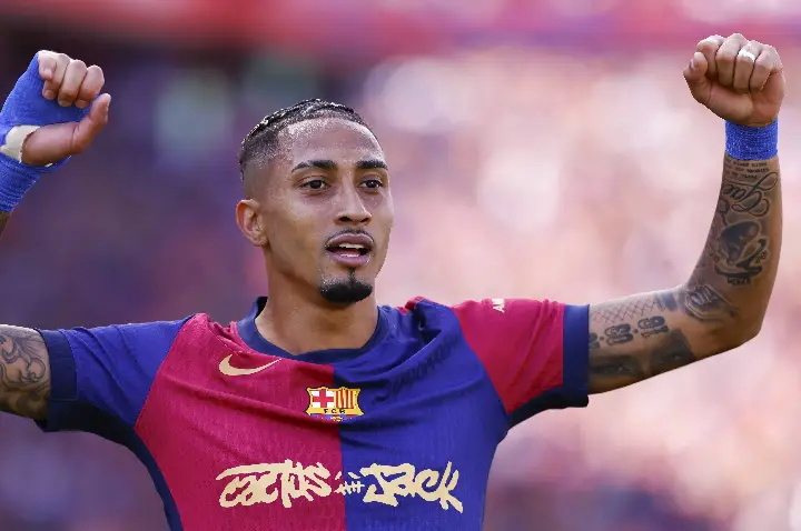 Por que jogadores do Barcelona usam bandagens nas mãos
