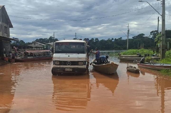 Porto Velho decreta situação de emergência após Rio Madeira ultrapassar nível de segurança