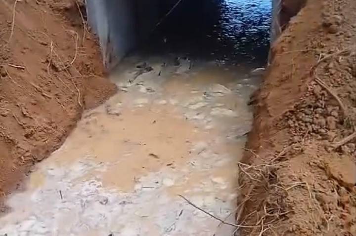 Prefeitura de Porto Velho recupera ponte no Ramal Beira Rio, no distrito de Extrema