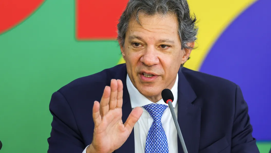 Haddad nega taxa a empresas de tecnologia para retaliar Trump