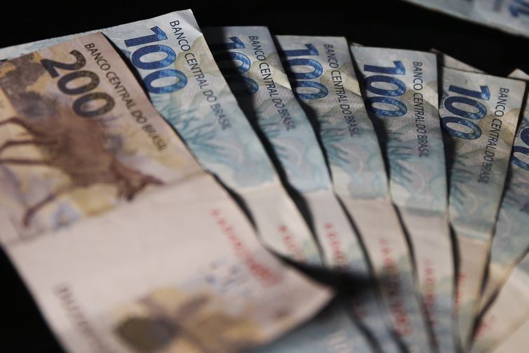 Déficit no estado do Rio cai para R$ 2,4 bilhões no final de 2024