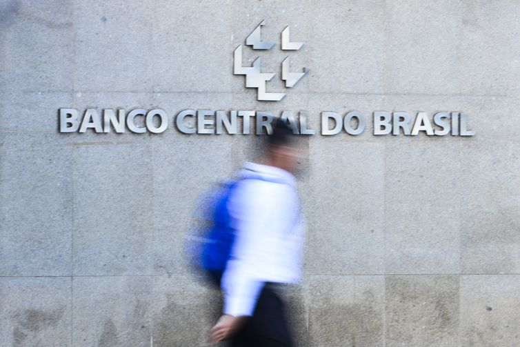 Previsão para inflação permanece em 5,65% para este ano