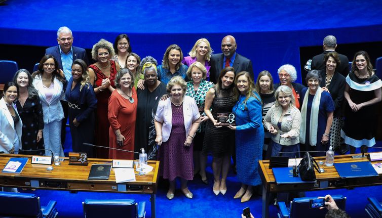Senado premia 19 mulheres que defendem direitos e igualdade de gênero