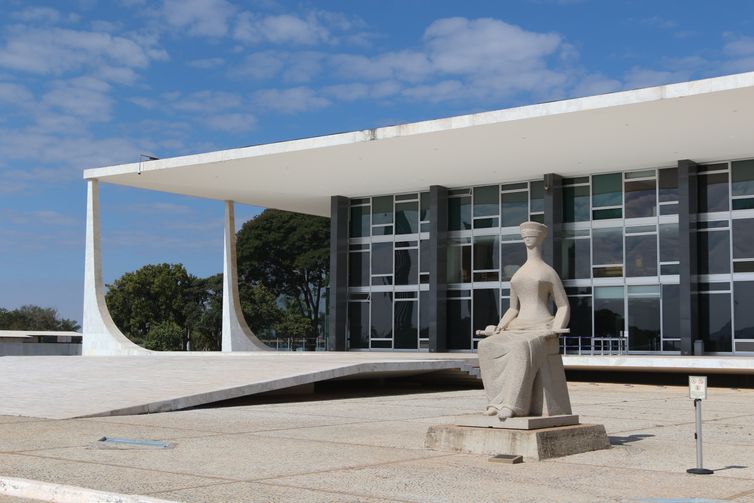 Maioria do STF mantém condenações por incêndio na boate Kiss