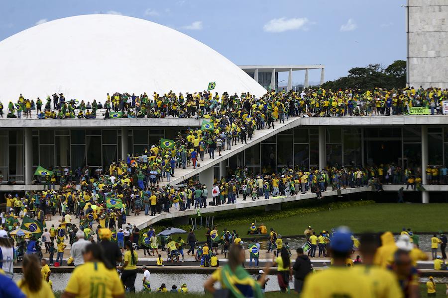 Oposição pede a Moraes soltura humanitária de 20 presos do 8/1; veja lista