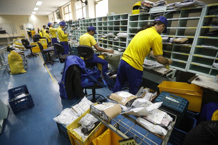 Correios: empregados pedem diálogo sobre medidas para reduzir despesas