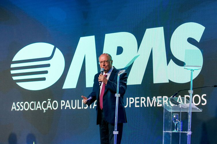 Varejo deve movimentar R$ 16 bilhões, diz Alckmin