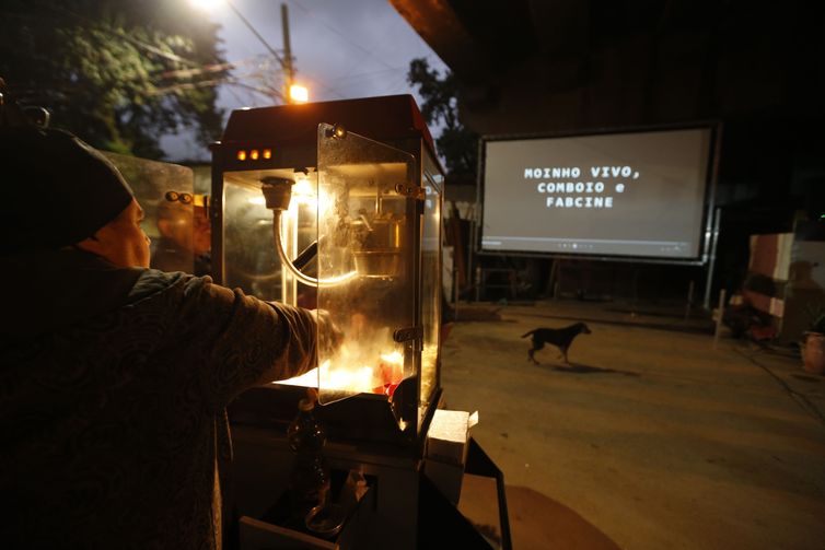 Caixa divulga lista de famílias beneficiadas da Favela do Moinho em SP