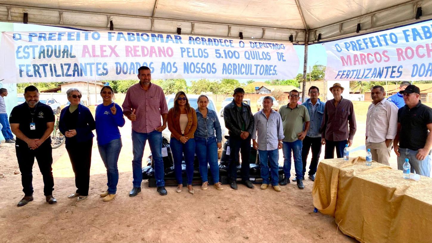 Emenda do deputado Alex Redano garante entrega de 5 toneladas de fertilizantes em Costa Marques