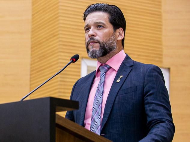 Delegado Camargo é autor de lei que combate violência institucional a pessoas com deficiência e autistas em Rondônia