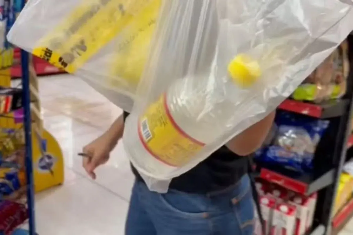 Jovem morre após beber cachaça e polícia investiga intoxicação por metanol