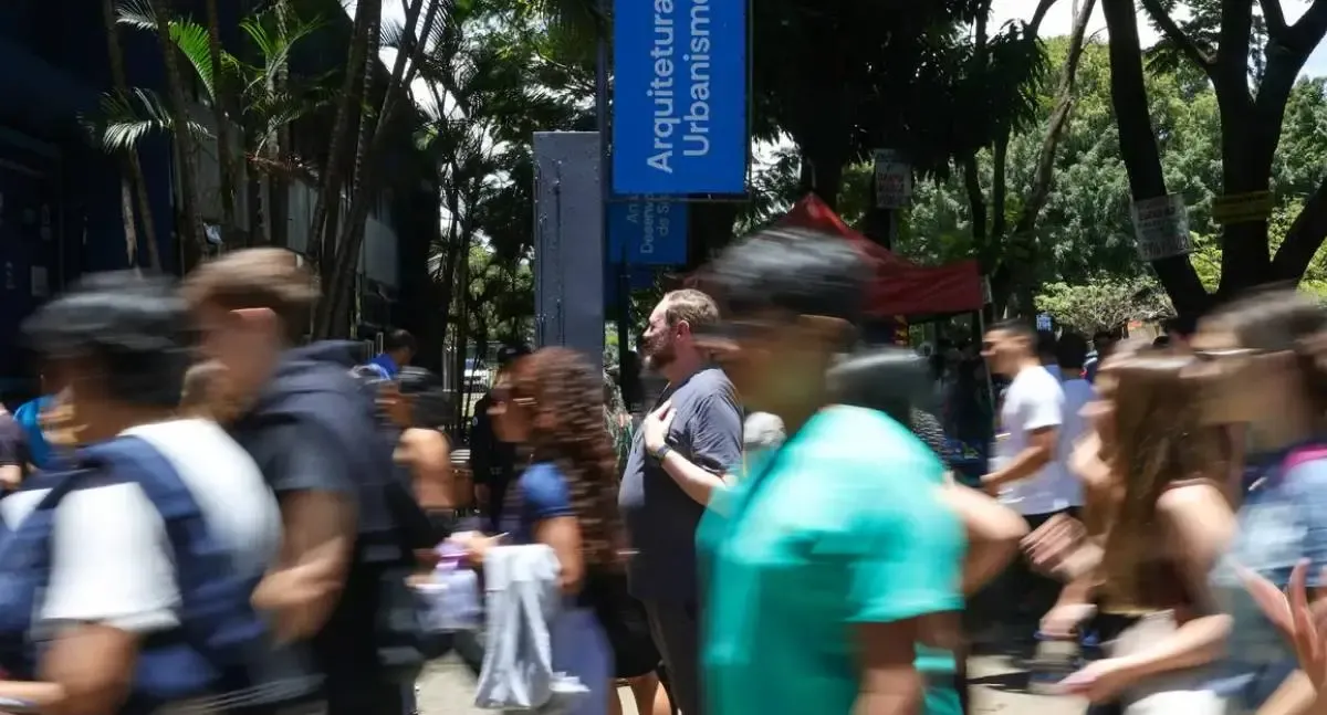 Camilo Santana anuncia abstenção de 27% no primeiro dia do Enem 2025