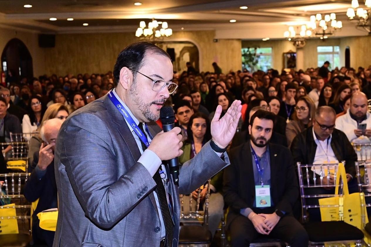 INSS: advogado fora do radar da PF recebeu R$ 4 milhões de entidades