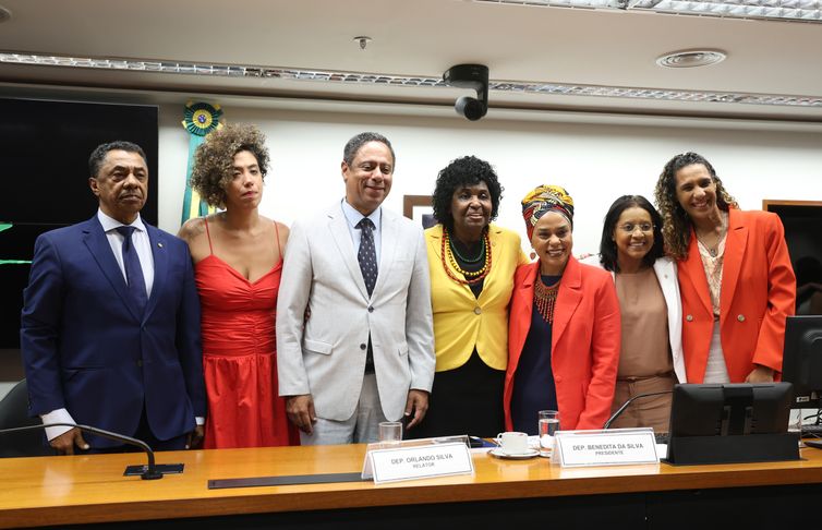 Câmara: comissão aprova criação de Fundo Nacional da Igualdade Racial