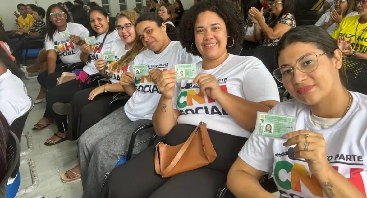 Entrega da CNH Social é marcada por emoção em Rondônia