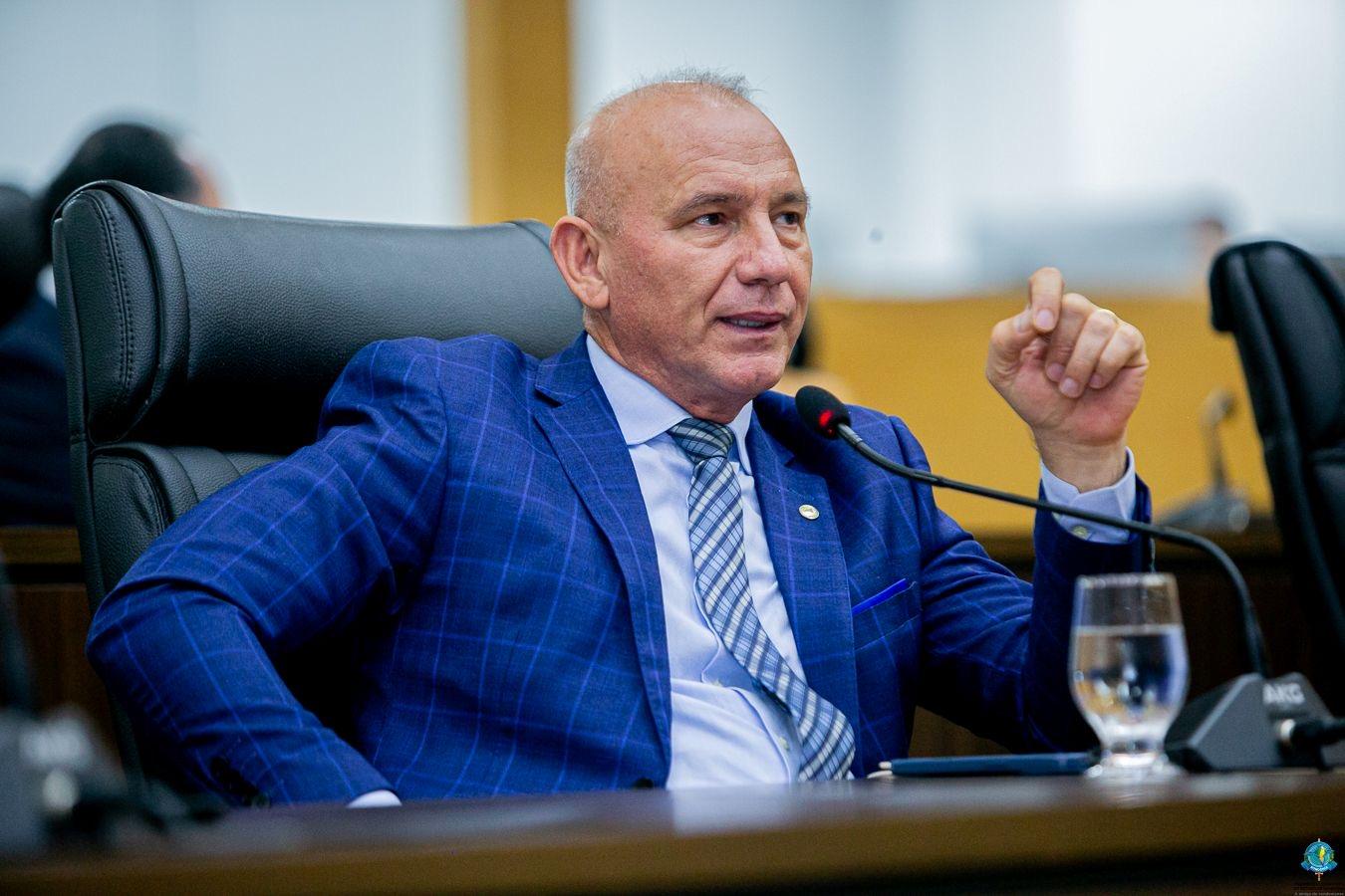 Ezequiel Neiva destaca crescimento da LOA 2026, que prevê orçamento de R$ 18,6 bilhões