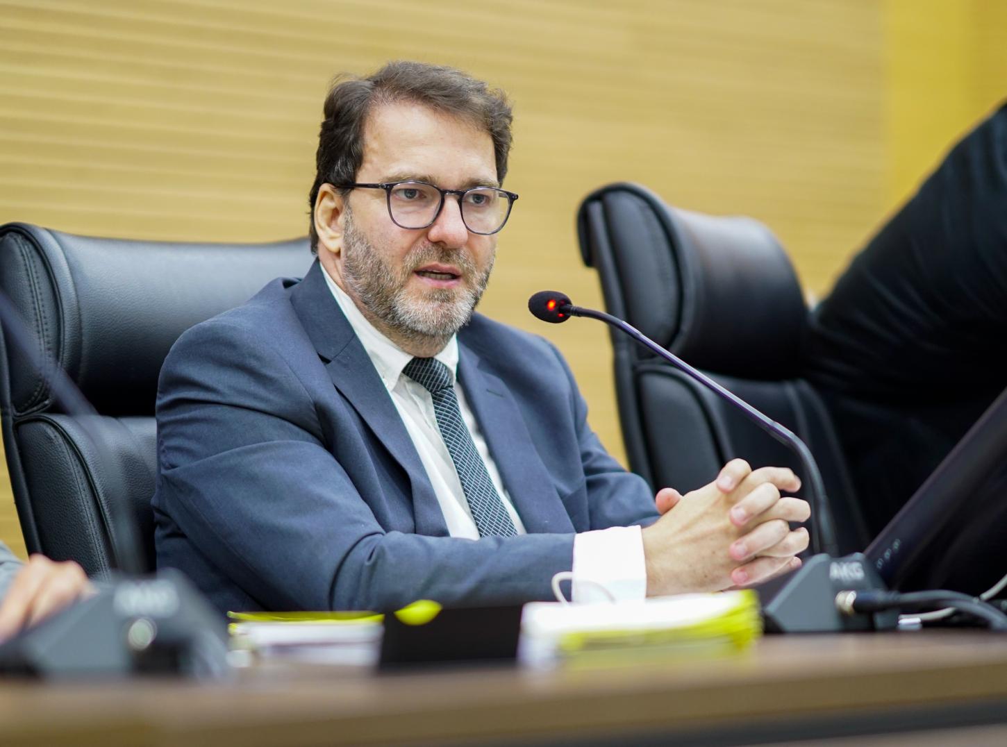 Alex Redano solicita ação urgente do Governo para atender famílias desabrigadas em Costa Marques após fortes chuvas