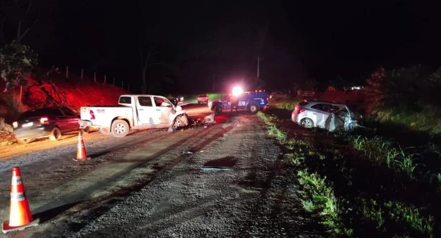 Dois irmãos morrem em colisão frontal entre Onix e Hilux na RO-470
