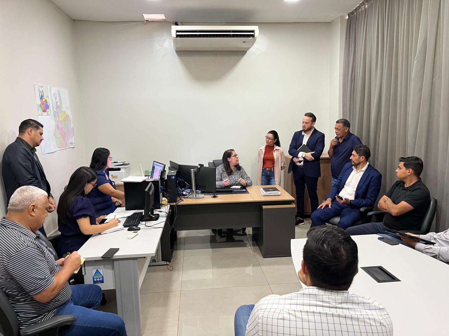 Pacele fiscaliza emendas na Semusa e garante ambulância, reforma e equipamentos para os distritos