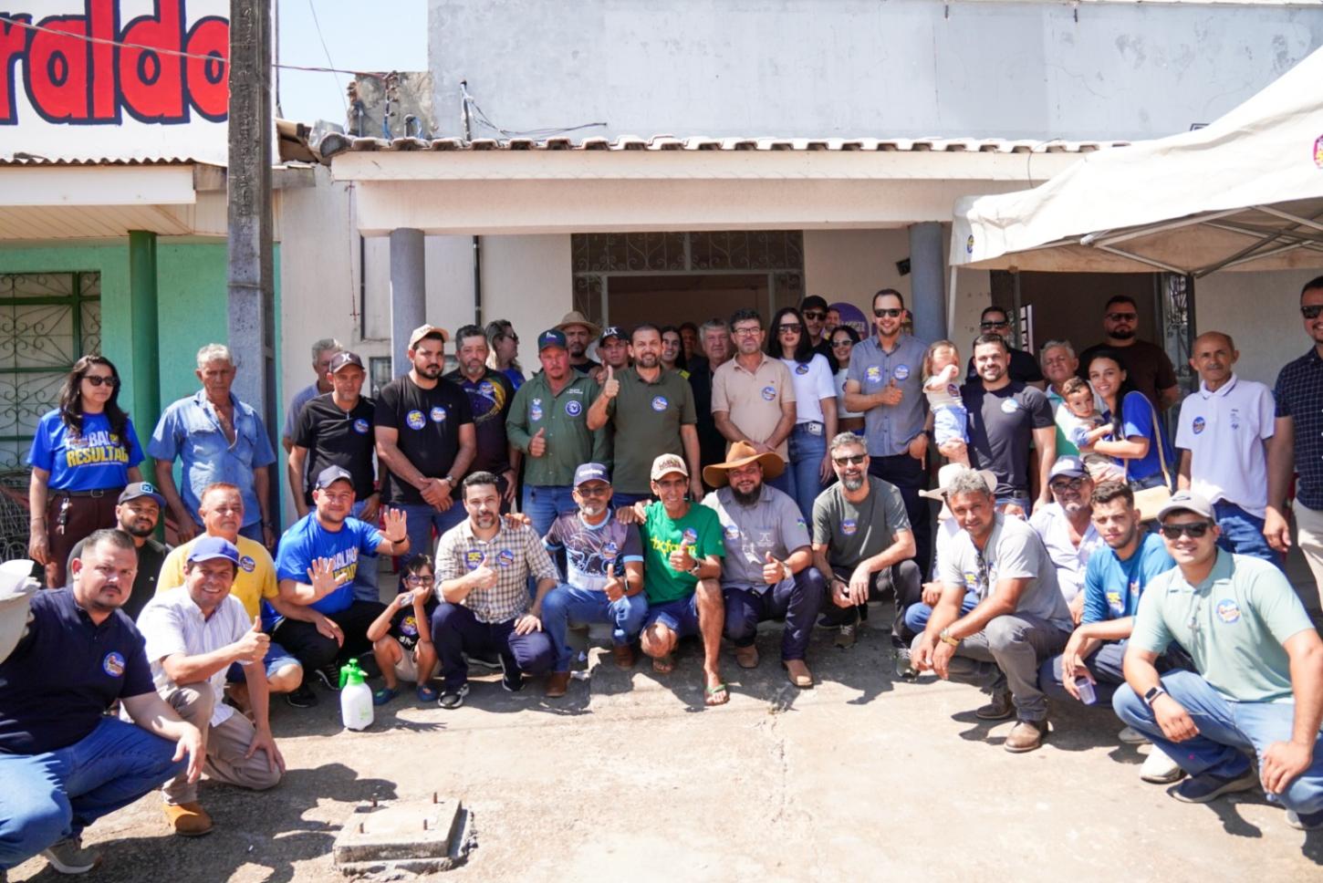 Laerte Gomes dá largada à campanha em Alvorada do Oeste com adesivaço e mobilização de apoiadores
