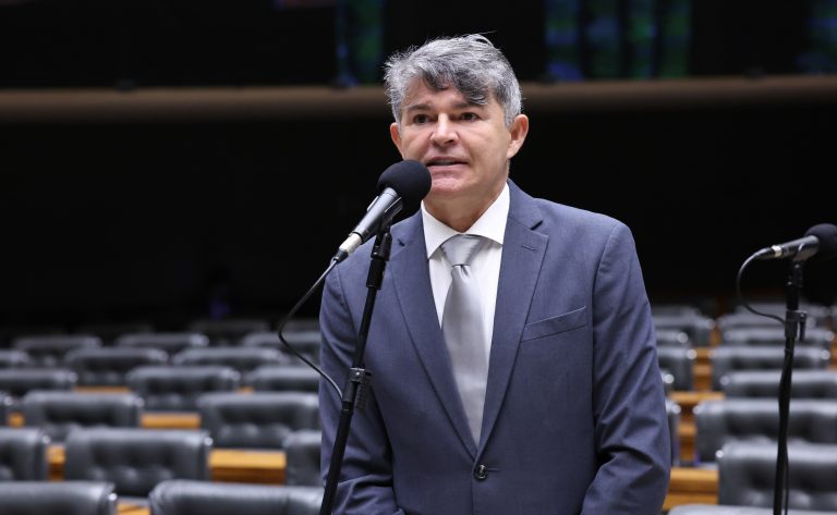 Projeto cria política para incentivar economia compartilhada no campo